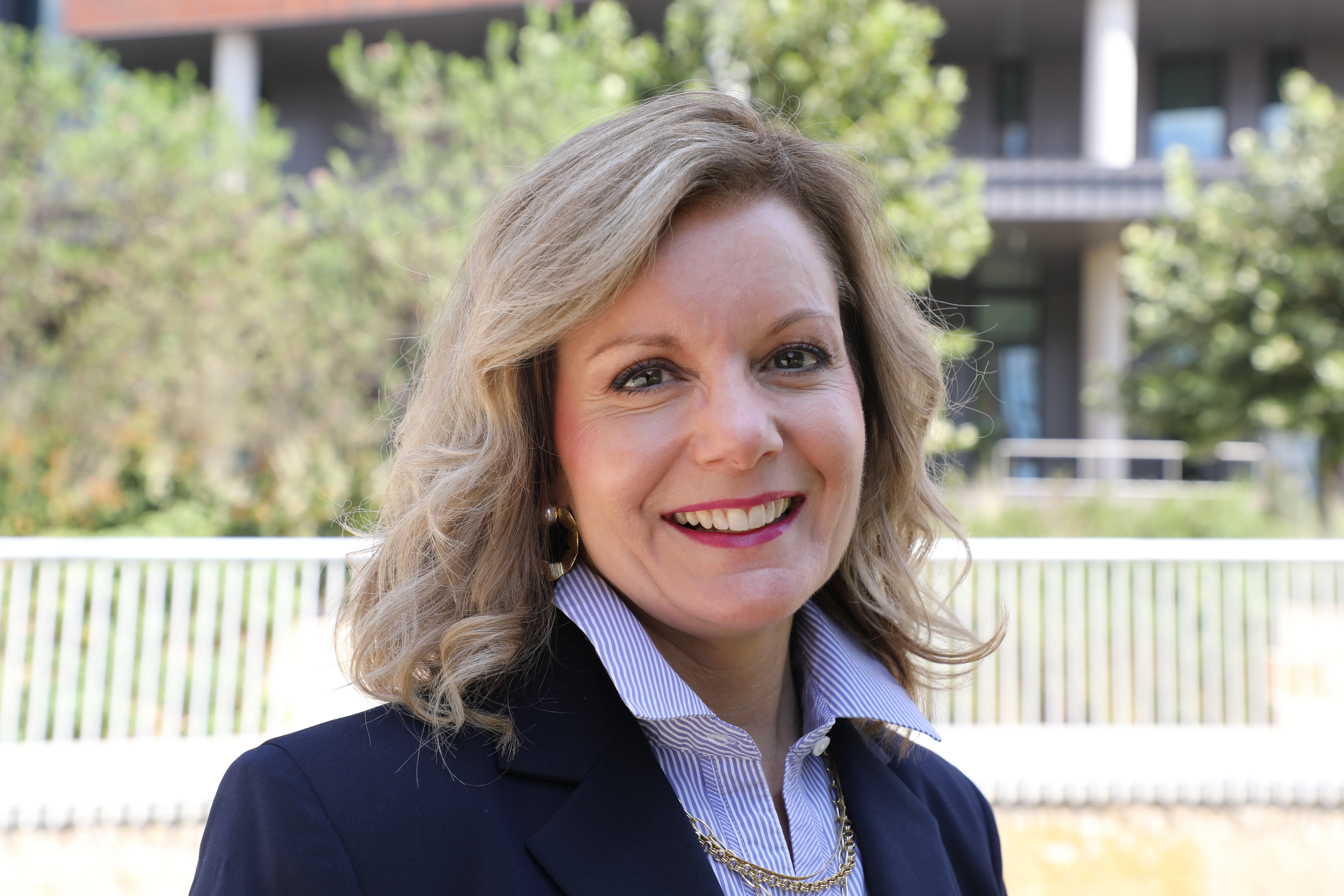 headshot of Beth Manning